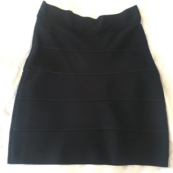 BCBGMaxAzria Simone Black Mini Skirt - Picture 4 of 7